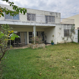 Casa en Venta cerca de la Calle Montúfar Zona 9