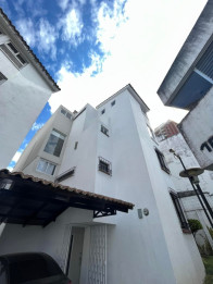 CASA EN VENTA RECIEN REMODELADA ZONA 15