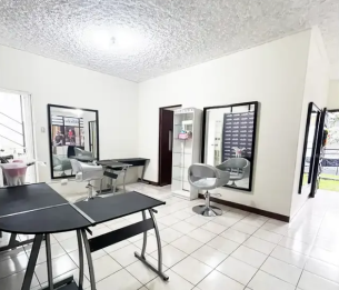 Casa en venta en garita Colonia Trinidad, zona 15