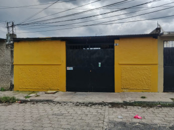 VENDO CASA CERCA DEL MERCADO VIEJO,VILLA NUEVA 