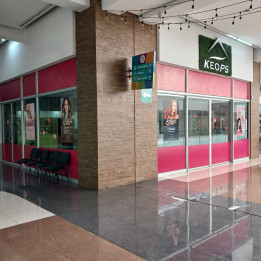 LOCAL EN RENTA CENTRO COMERCIAL CALZ. ROOSEVELT ZONA 7