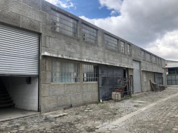 Renta de bodega #2 y 3 en San Cristóbal, Mixco. 