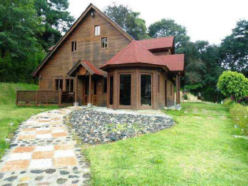 CityMax Antigua renta hermosa casa tipo cabaña SanLucas