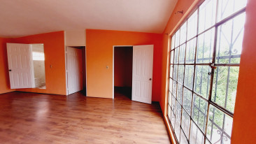 Alquilo Apartamento en Tercer Nivel en Zona 1 
