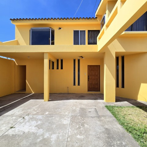 Casa en Venta Pinares de San Cristóbal Zona 8 de Mixco