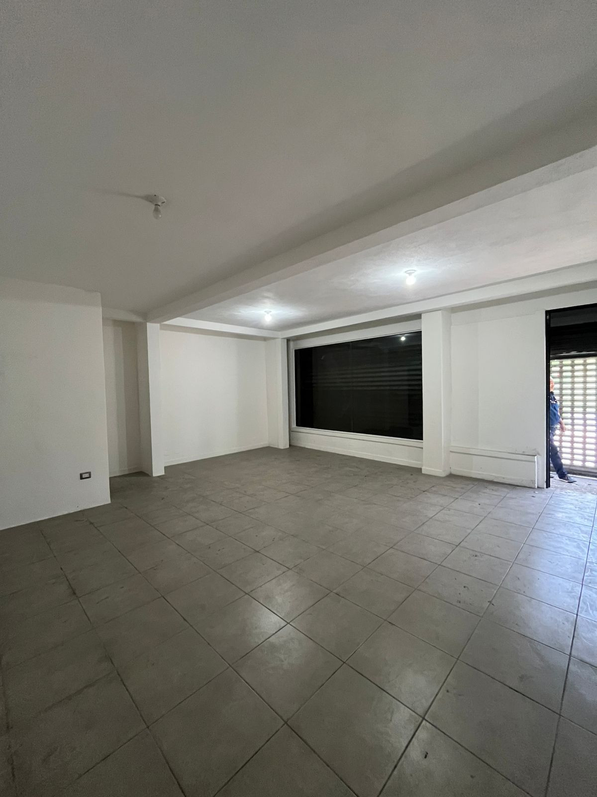 Local Comercial en el centro de Villa Nueva - Image 1