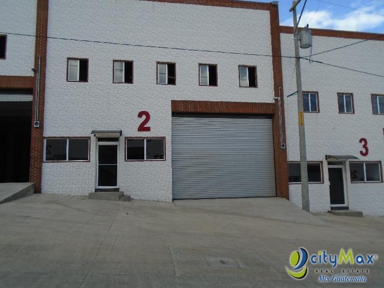 Ofibodega en Venta al final de Calzada Roosevelt - Image 1