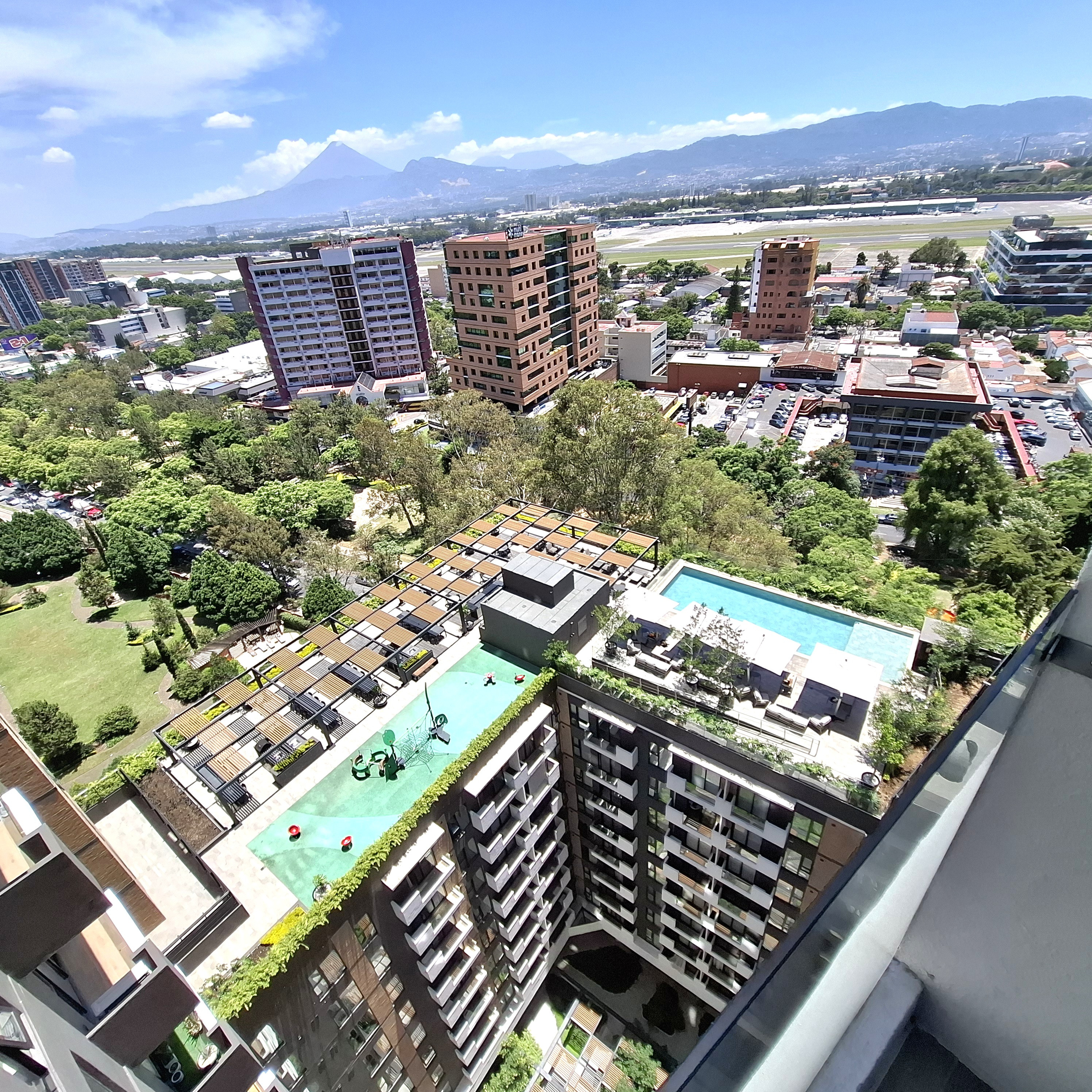 Apartamento Amueblado de 3 Habitaciones en Parque 14 - Image 1