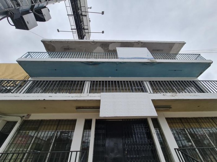 Edificio de 4 niveles en Venta en Calz. Aguilar Batres - Image 1