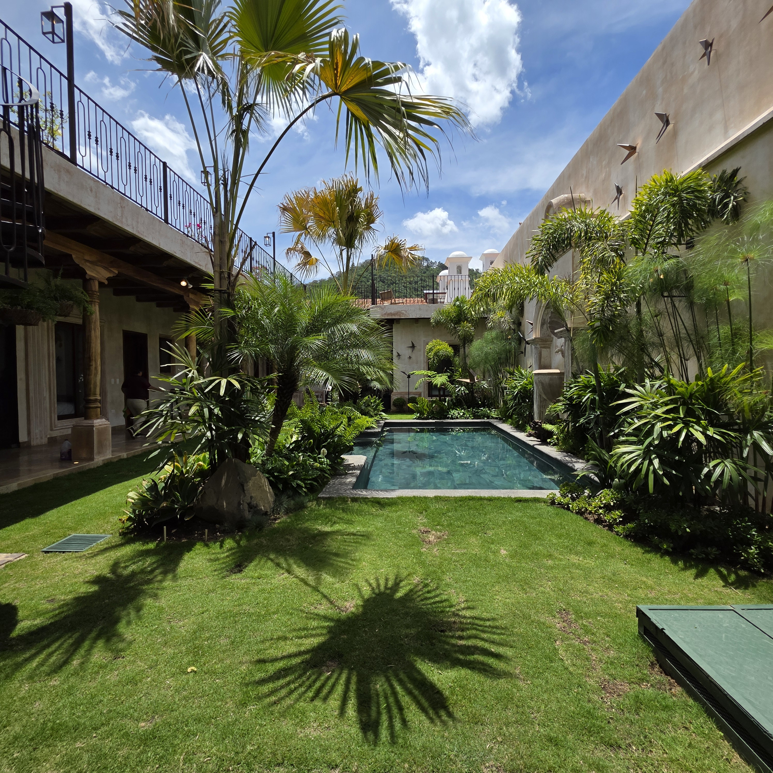 Exclusiva Casa en Venta en La Antigua Guatemala - Image 1