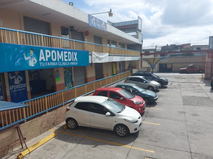 CENTRO COMERCIAL en Venta en zona 18 - Image 1