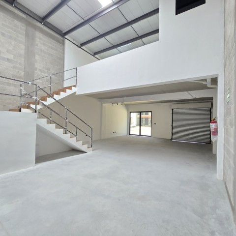 Ofibodegas en Renta Itzapa Chimaltenango - Image 1