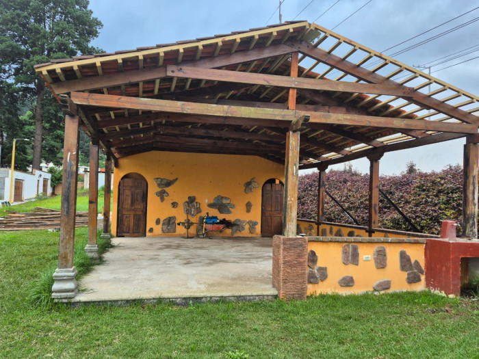 Terreno en Venta en Condominio de Santiago Sacatepéquez - Image 1