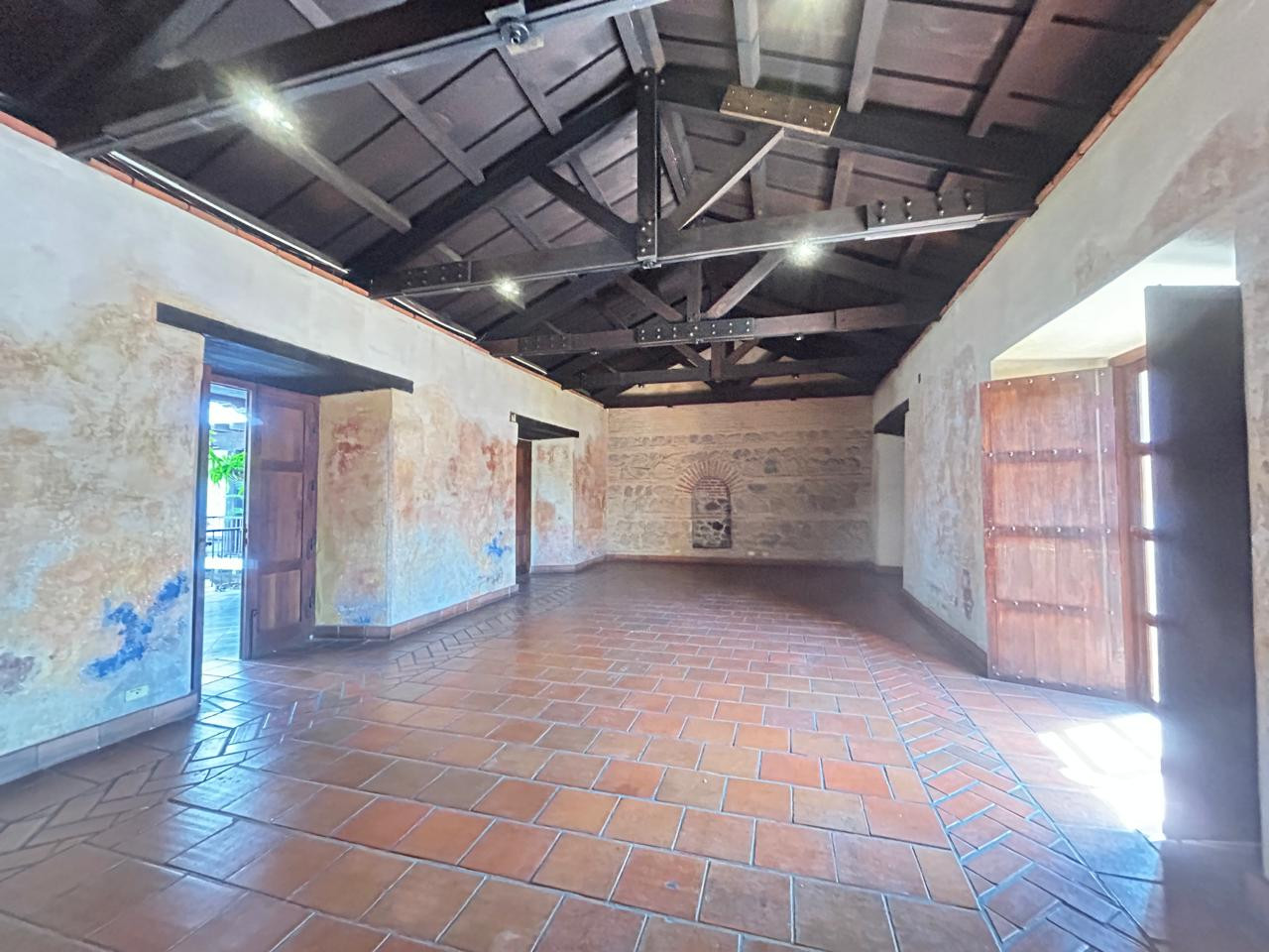 ¡Local coemrcial Renta en Antigua, Promueve CityMax! - Image 1