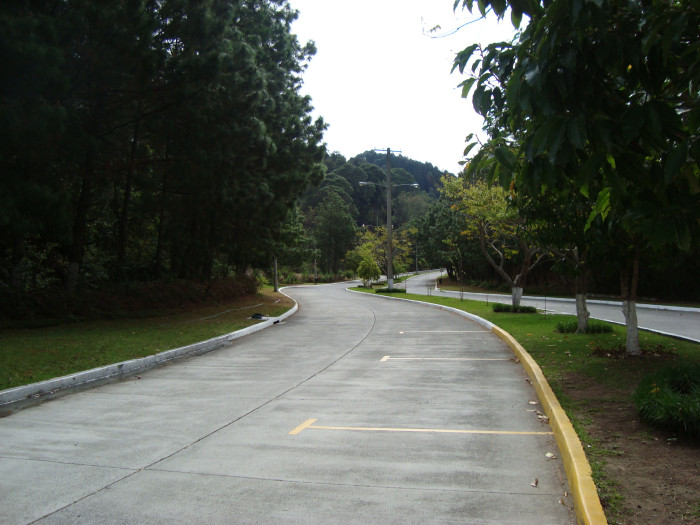 VentaTerreno en Las Cumbres Zona 16 Guatemala