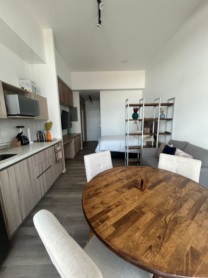 Apartamento en Venta zona 13 - Image 1