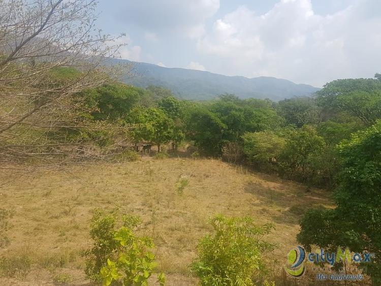 Vendo Finca de 8.8 mazanas en Oratorio, Santa Rosa - Image 1