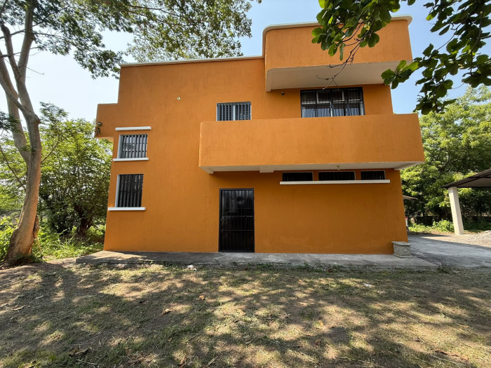 Casa en Venta en Lagunas de Torremolinos Escuintla - Image 1