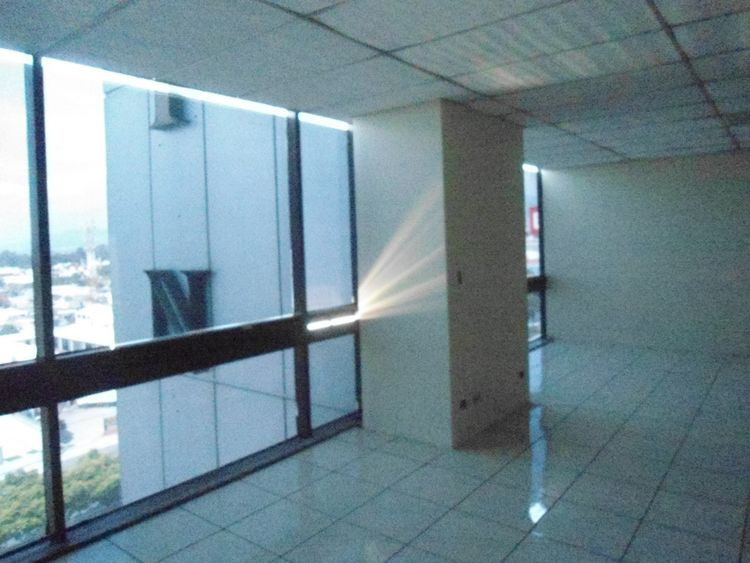 Oficina comercial en renta en zona 11