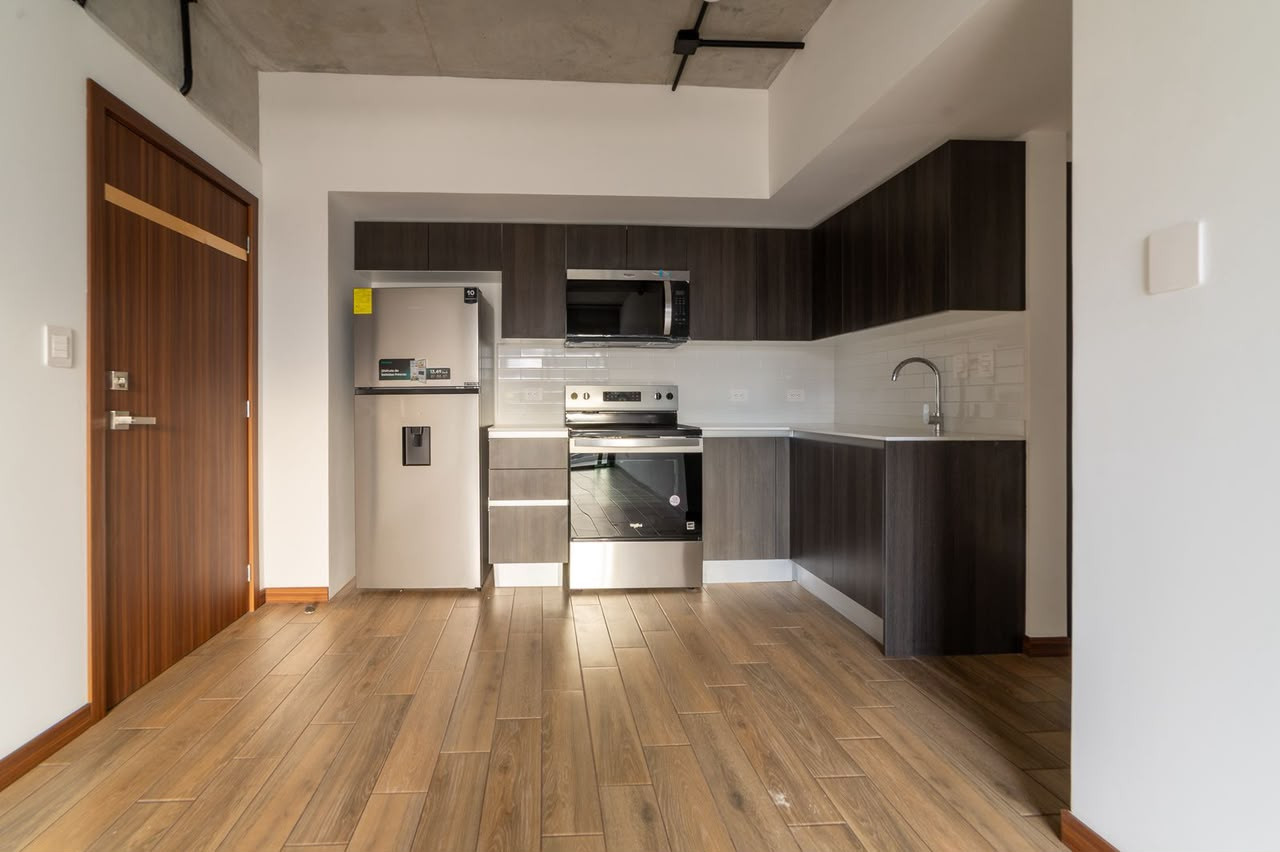 Apartamento en renta en zona 4 - Image 1