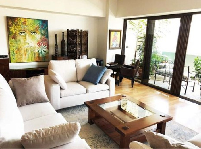 Apartamento amueblado de lujo en alquiler zona 14 - Image 1