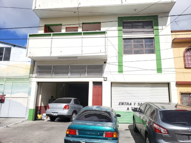 Propiedad en venta Zona 4 de Mixco, Colonia Montserrat - Image 1
