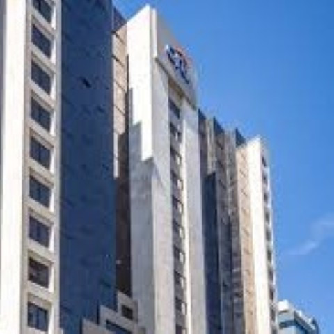 Oficina en Renta Zona 10 Torre Citibank - Image 1