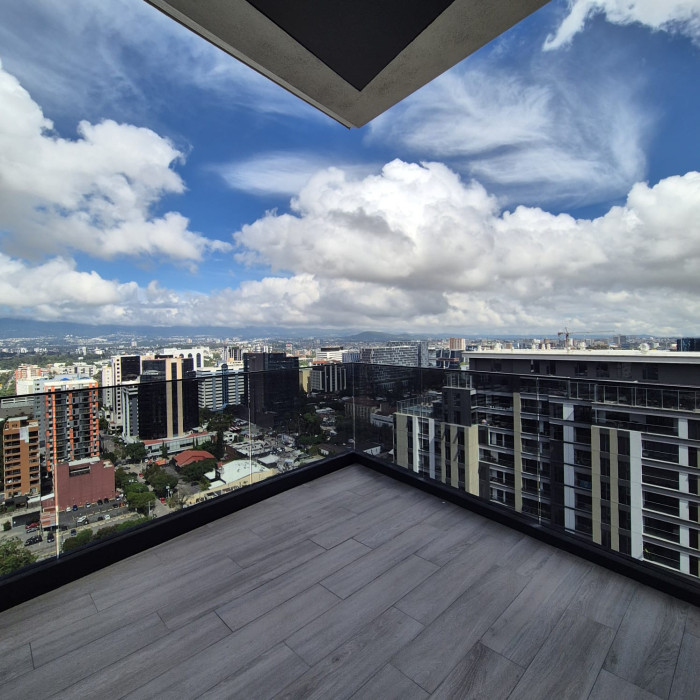 Apartamento de lujo en Venta en Zona 10 - Image 1