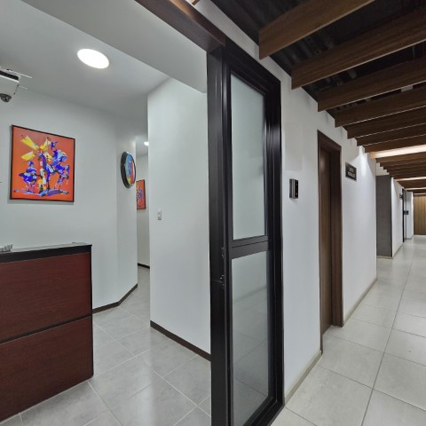 Oficina en Venta Nova Reformador Zona 9 Guatemala - Image 1