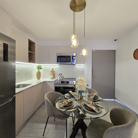 Apartamento en Venta Zona 11 de 3 Habitaciones - Image 1