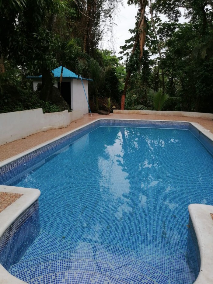 Chalet con amplio terreno en venta en Escuintla - Image 1