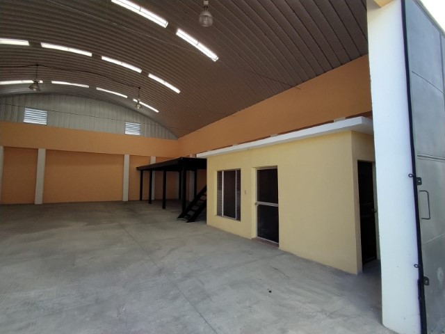 Bodega en Renta Zacapa a 600 mts Carretera al Atlántico - Image 1