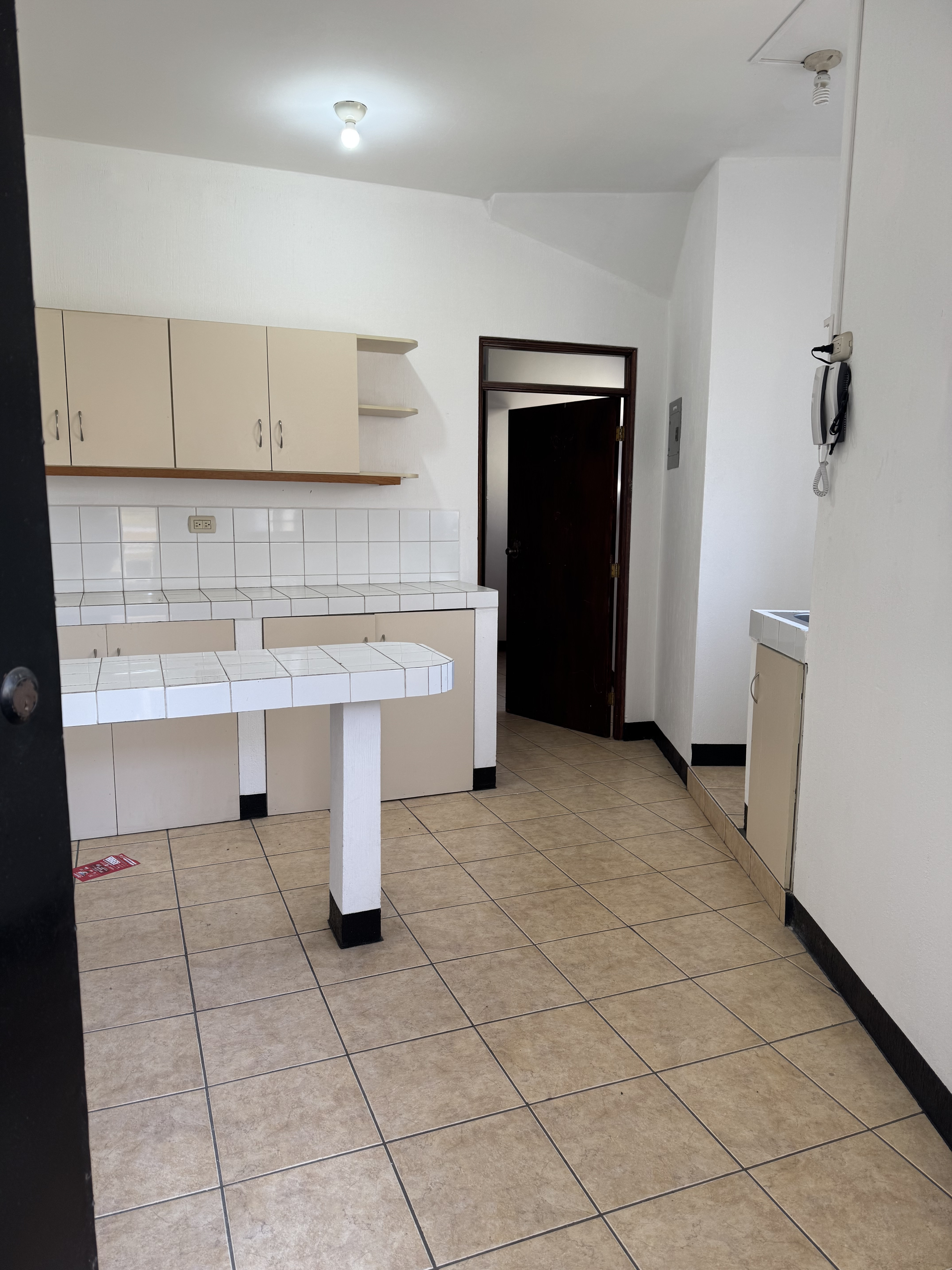 Apartamento en Renta Zona 1 Mixco Km 19.8 Interamerican - Image 1