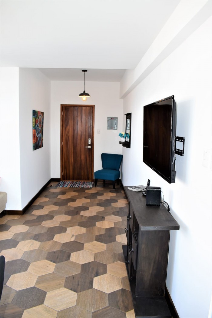 Apartamento Amueblado en Venta o renta en Zona 1 - Image 1