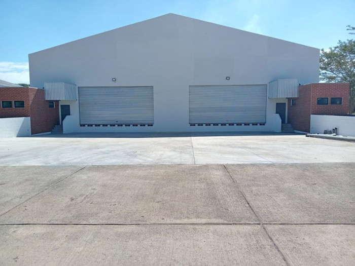 Bodega en renta en complejo en Escuintla - Image 1