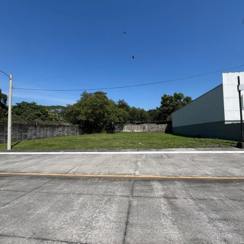 Terreno Industrial en Venta en Ruta a Puerto Quetzal - Image 1