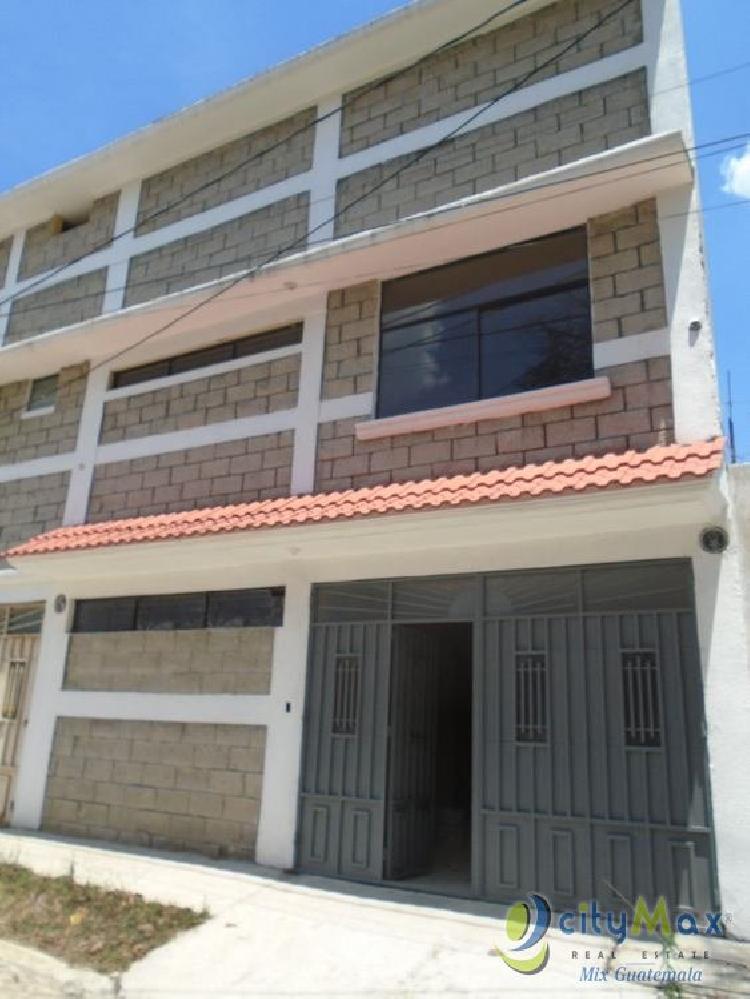 Vendo Casa de 3 niveles en Z6 de Mixco en Residencial