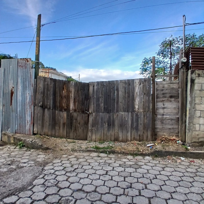 Terreno en venta en Paisajes del Lago - Image 1