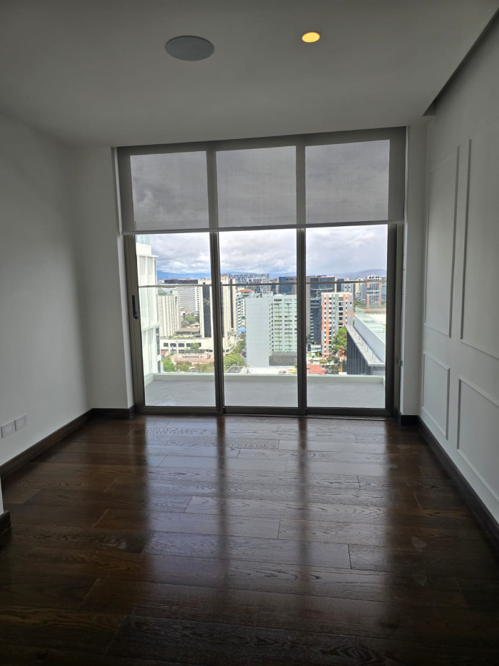 Apartamento en renta en zona 10 Athara - Image 1