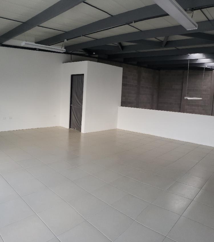 Ofibodega en Renta en Quetzaltenango San Andres - Image 1
