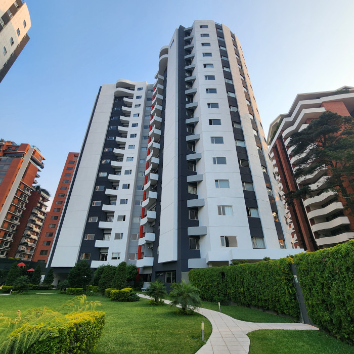 Apartamento Amueblado en Zona 14 ATTICA - Image 1