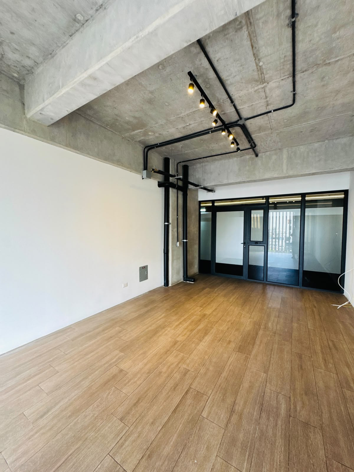 Oficina en venta en zona 4 ciudad Guatemala - Image 1