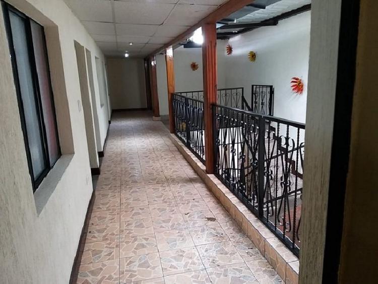 Casa grande en venta en Parramos Chimaltenango - Image 1