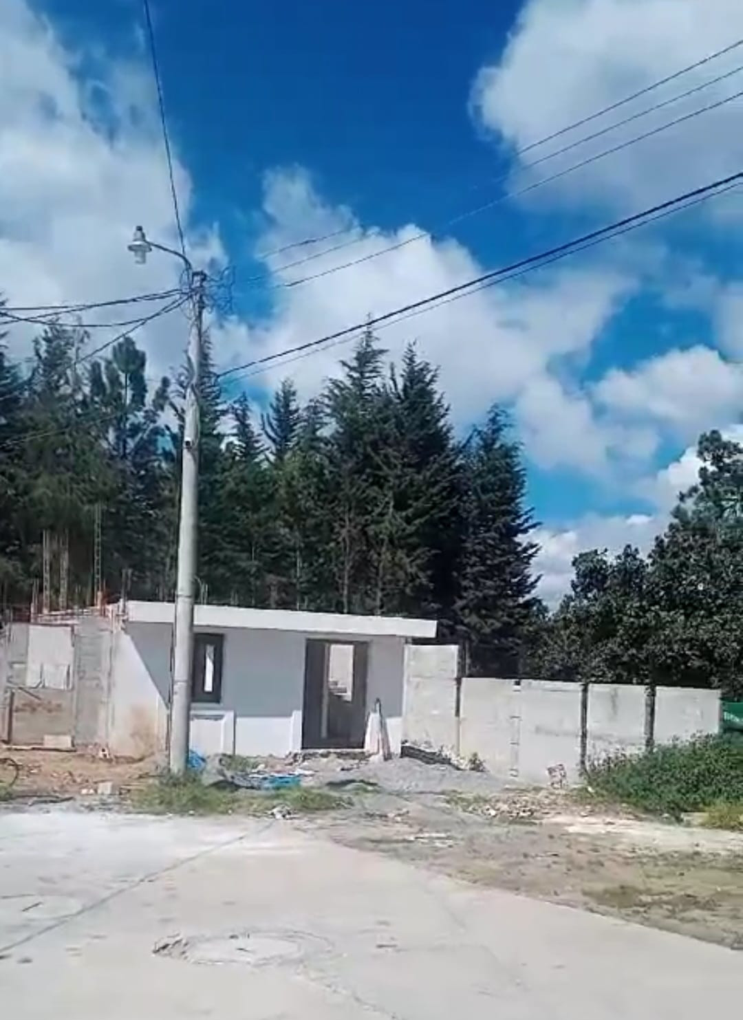 Casa venta en Construcción Pinos de lo Alto en XELA - Image 1