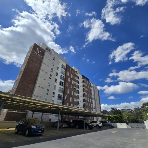 Apartamento en Alquiler Vistas de Las Charcas Zona 11 - Image 1