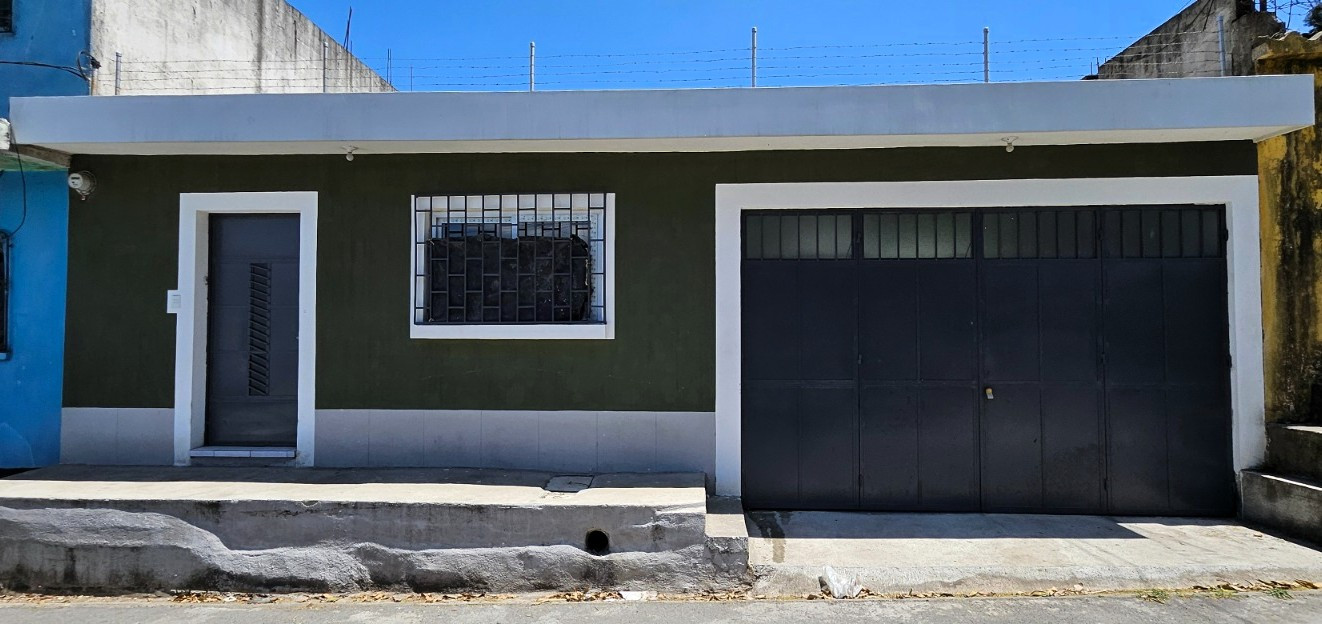 Casa en venta en Linda Vista, Villa Nueva. - Image 1