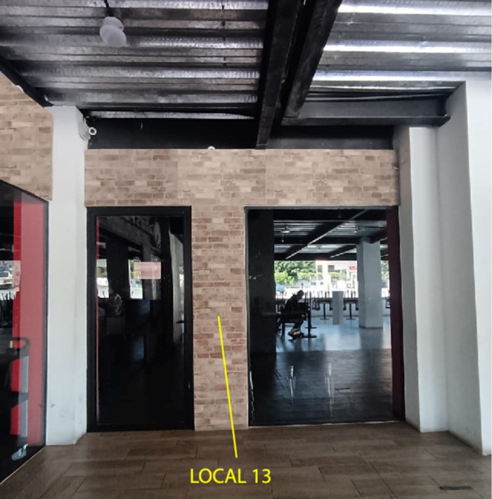 Local Comercial en Renta con Alta Exposición en VN