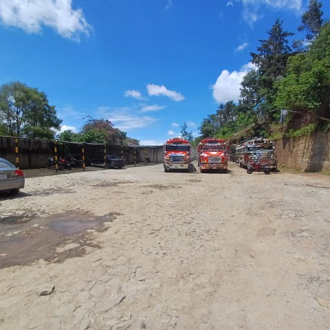 Terreno Comercial en Venta San Juan Sacatepéquez - Image 1
