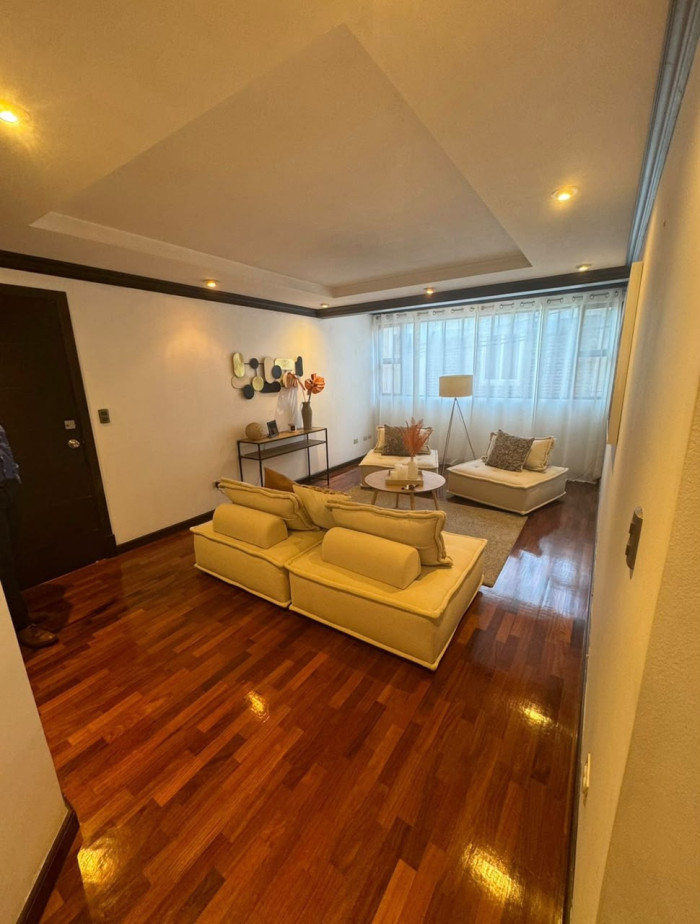 Alquiler de Apartamento en zona 14 La Villa - Image 1