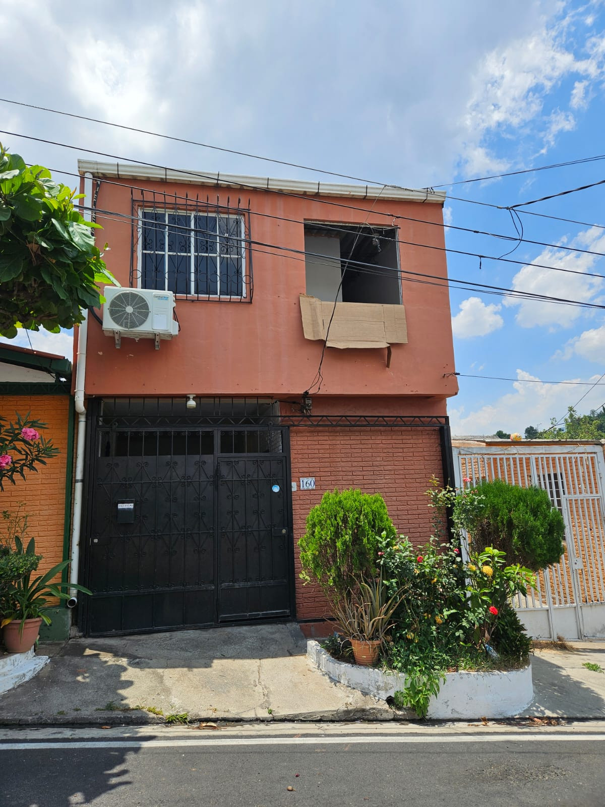 CASA DE DOS NIVELES EN VENTA EN RESIDENCIAL CIMA 4